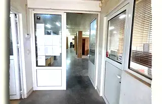 Промишлена сграда в Перник, Изток
