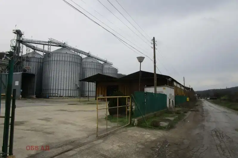 Industrial Building in Oblast Varna, Provadiya