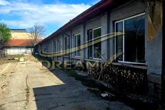 Промишлена сграда в Пловдив, Първомай