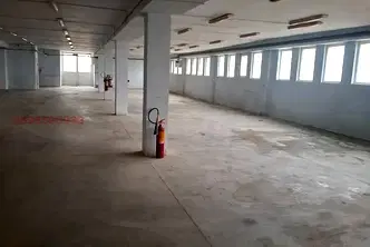 Промишлена сграда в Раз, Промишлена зона - Запад