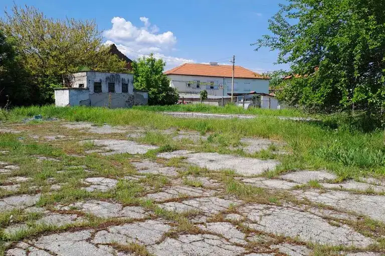 Industrial Building in Oblast Pazardjik, с. Алеко Константиново