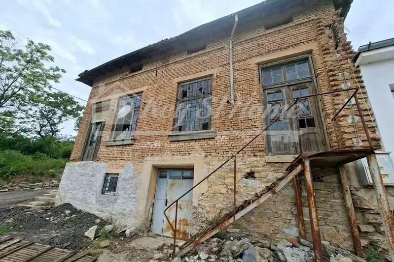 Промишлена сграда в Стара Загора, с. Кирилово