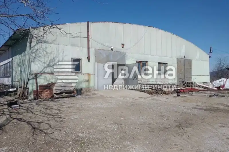 Industrial Building in област София, Litakovo