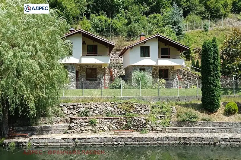 Промишлена сграда във Враца, с. Оселна