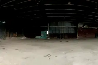 Промишлена сграда в с. Яна