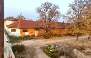 Промишлена сграда в Пазарджик, Септември