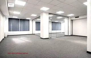 Промишлена сграда в София, Център
