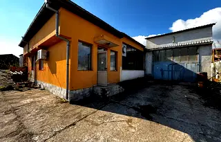 Промишлена сграда в Хасково, Тополов