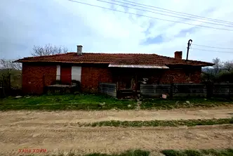 Промишлена сграда в Ловеч, Троян