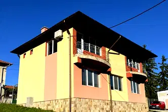 Промишлена сграда в Ловеч, Троян