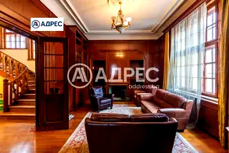 Промишлена сграда във Варна, Център