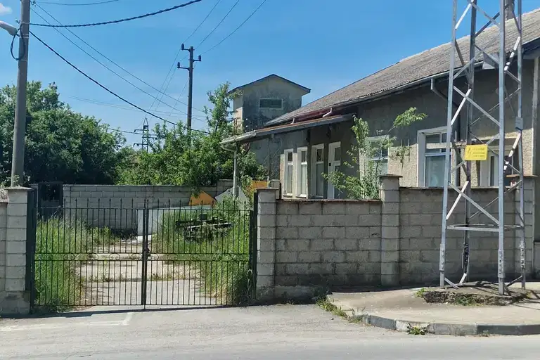 Промишлена сграда във Варна, Вълчи дол