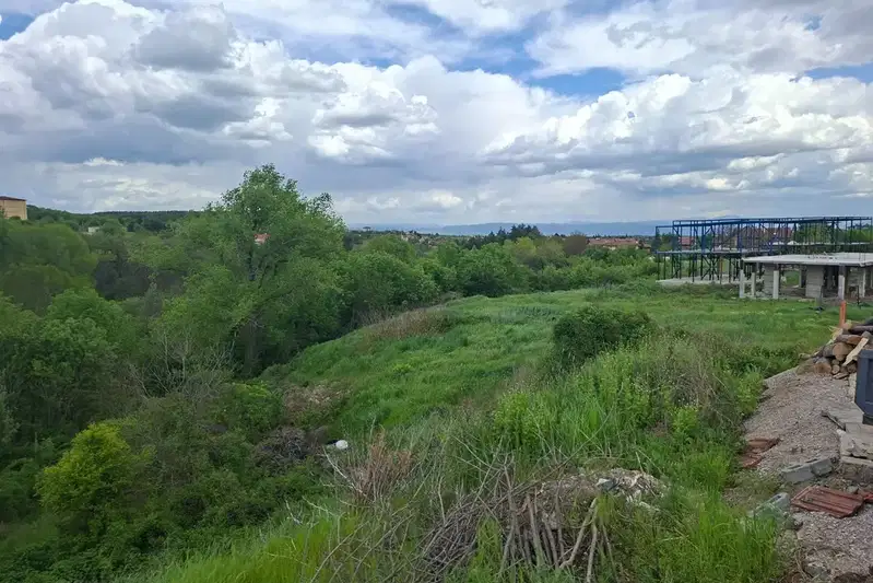 Земеделски имот в София, Банкя