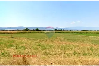 Земеделски имот в София, с. Лесново