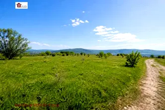 Земеделски имот в София, София