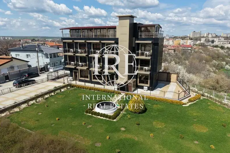 Hotel in Dobrich, Iglika