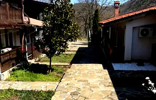 Хотел в Ловеч, с. Орешак