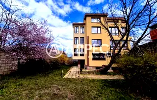 Хотел във Варна, м-т Долна Трака