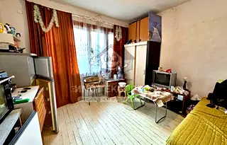 Етаж от къща в Пловдив, Асенов