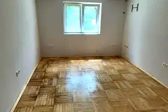 Етаж от къща в Банкя