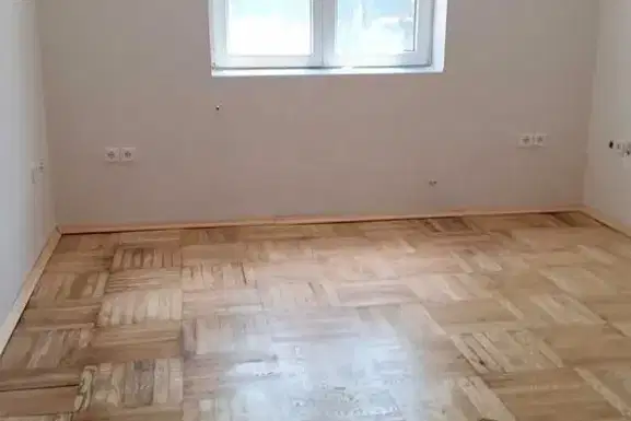 Етаж от къща в Банкя