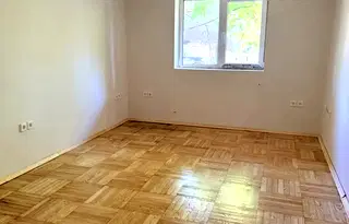 Етаж от къща в Банкя