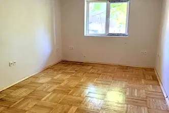 Етаж от къща в Банкя