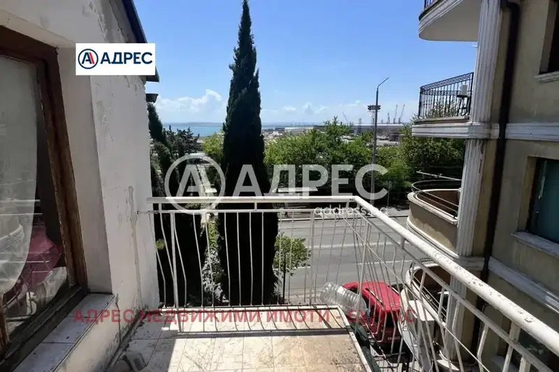 Floor of House in Burgas, Vyzrajdane