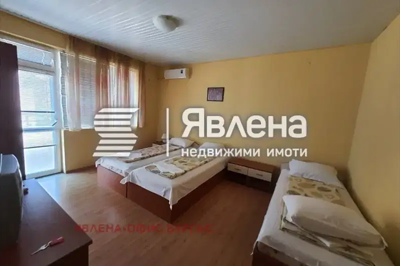 Floor of House in Oblast Burgas, Carevo