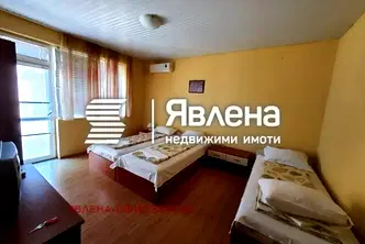 Етаж от къща в Бургас, Царево