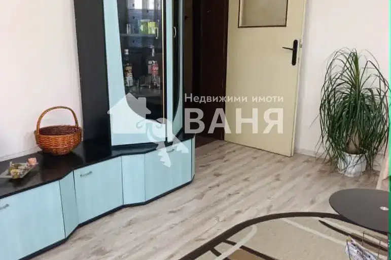Етаж от къща в Пловдив, Карлово