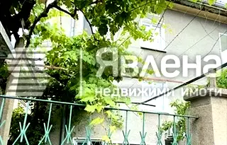 Етаж от къща в Пловдив, Карлово