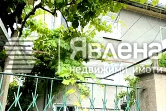 Етаж от къща в Пловдив, Карлово