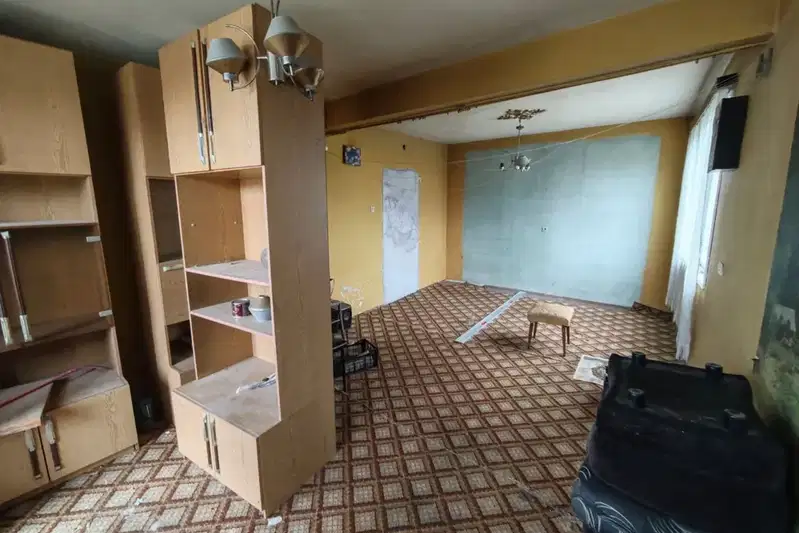 Floor of House in област София, Kostinbrod