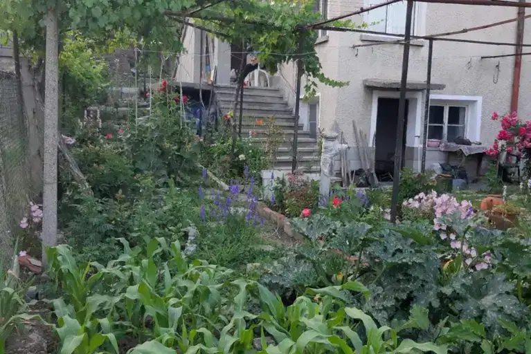 Етаж от къща в Кърджали, Байкал