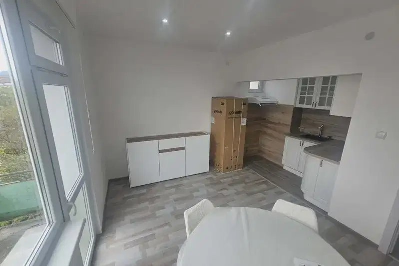 Floor of House in Kyrdjali, Studen Kladenec