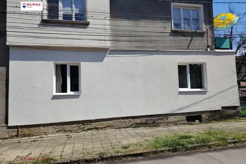 Floor of House in Lovech, Shirok Centyr