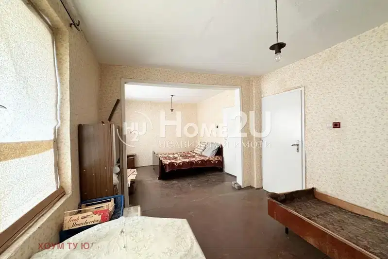 Floor of House in Novi Iskyr