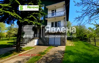 Етаж от къща в Перник, Васил Левски