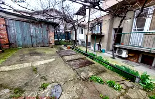 Етаж от къща в Плевен, Широк център