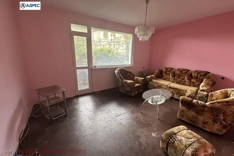 Floor of House in Pleven, Storgoziya