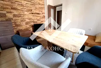 Етаж от къща в Пловдив, Христо Смирненски