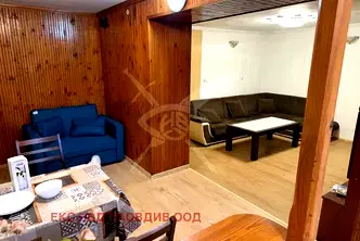 Етаж от къща в Пловдив, Коматево