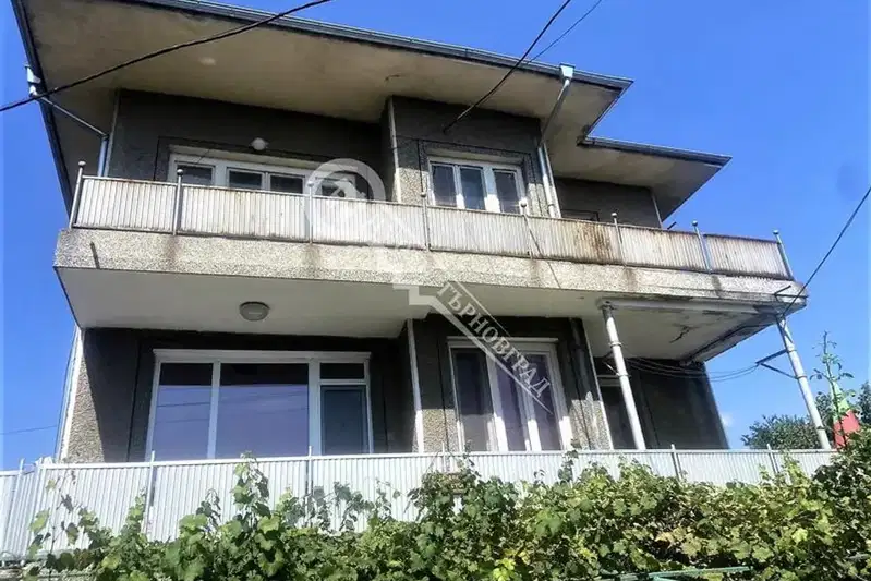 Floor of House in Oblast Veliko Tyrnovo, Polski Trymbesh