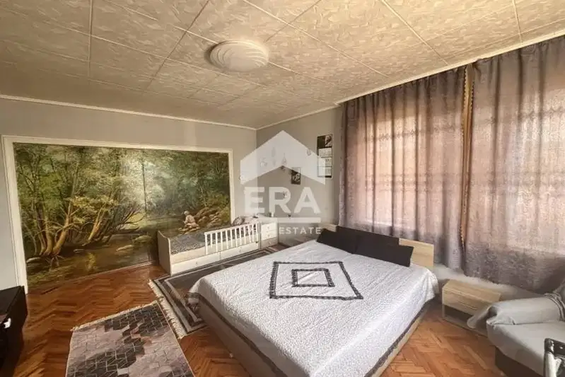 Етаж от къща в Русе, в.з. Средна кула