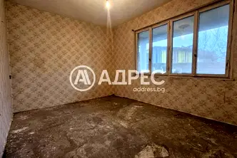 Етаж от къща в с. Доброславци