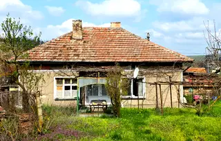 Етаж от къща в Разград, с. Побит камък