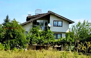 Етаж от къща във Варна, с. Яребична