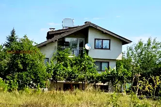 Етаж от къща във Варна, с. Яребична