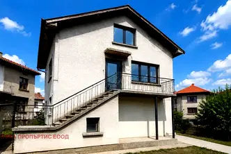 Етаж от къща в София, Самоков